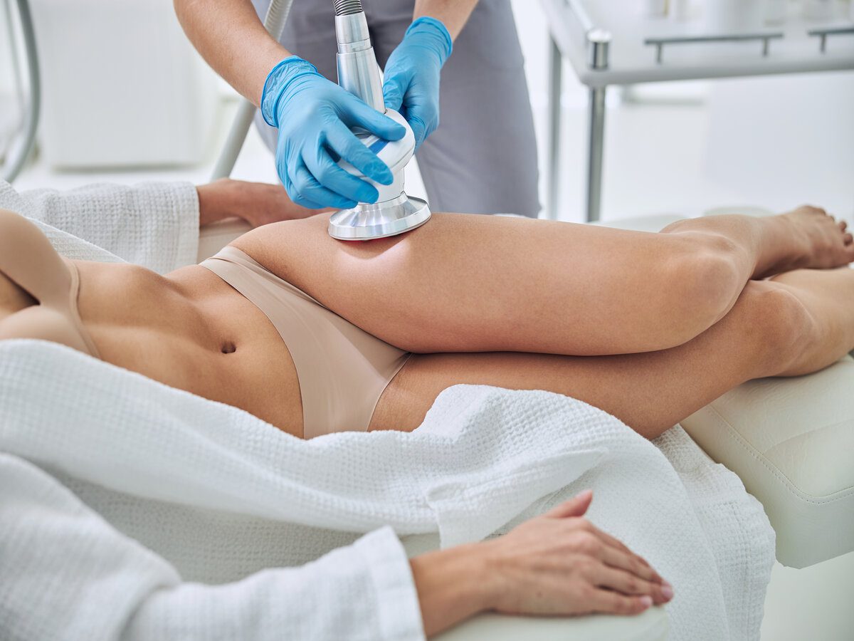 Especialista en Aparatología Corporal: mesoterapia, presoterapia y cavitación estética