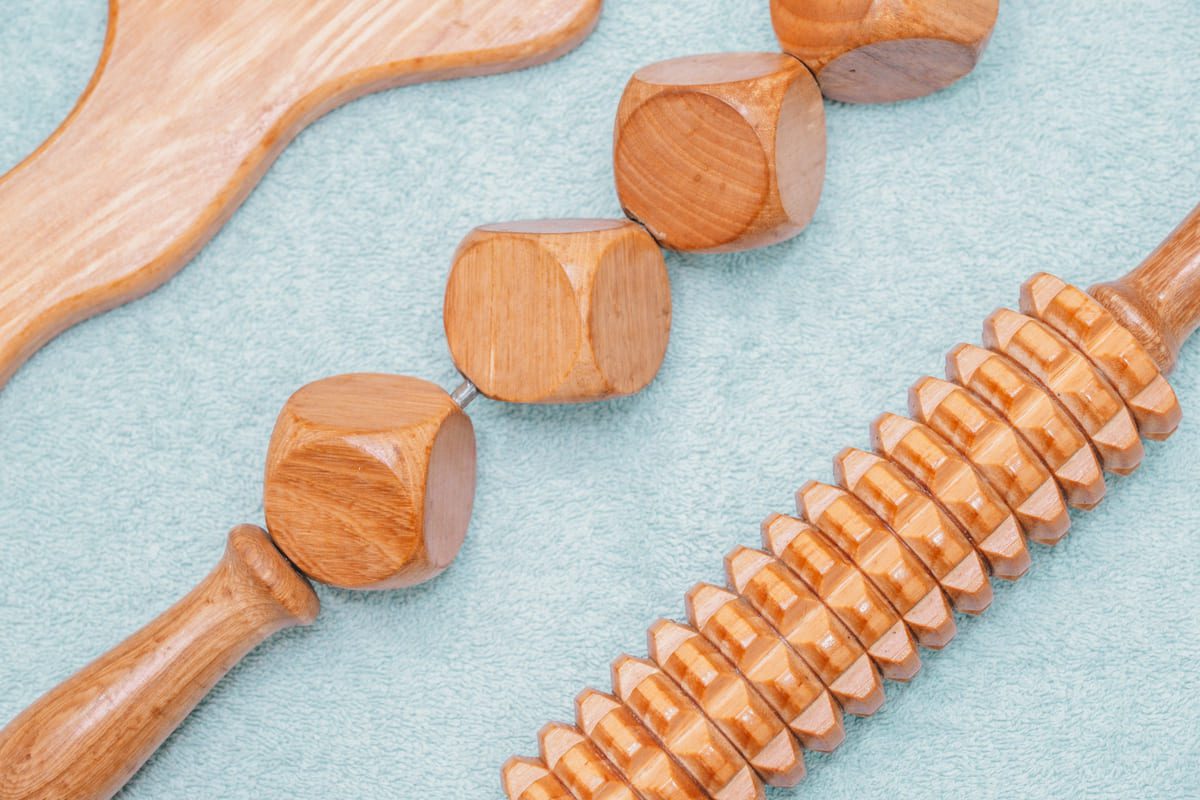 Imagen destacada de “Beneficios de la maderoterapia facial para la salud y el bienestar”