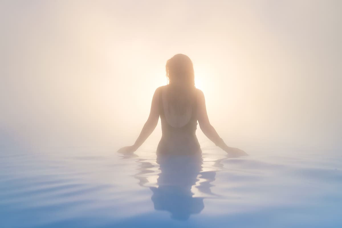 Imagen destacada de “Beneficios de las aguas termales para mejorar la salud”